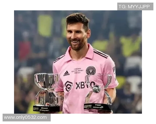 历史足球球星排名前十名揭晓 谁将成为足球史上最伟大的传奇